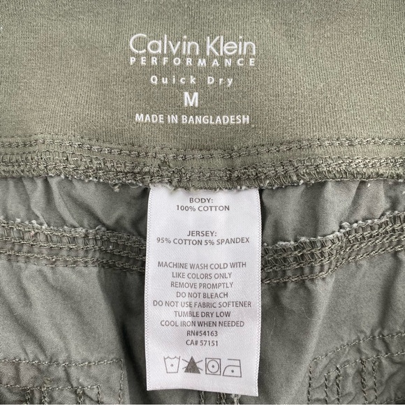 Calvin Klein Performance | Women’s Medium Army Green 100% Cotton Cargo Capris - Picture 6 of 6